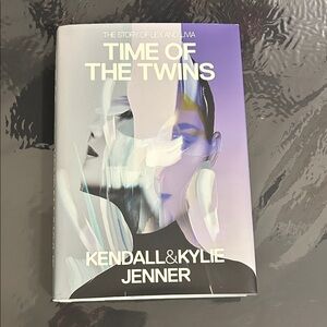 Kendall & Kylie Signed Edition Book